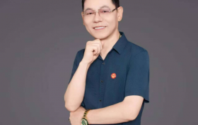 路光辉：以文化为根脉用创新铸就家国情怀